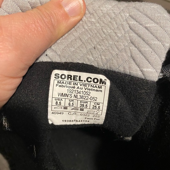 Sorel Whitney II short lace winter water proof insulated boot size 8.5 in quarry - Picture 7 of 8